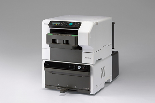 リコーが30万円以下のガーメントプリンター「Ri 100」を発売 | 印章  